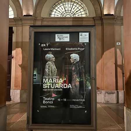 Casa Asja: Cromatismo In Centro Storico Διαμέρισμα Τσεζένα Εξωτερικό φωτογραφία