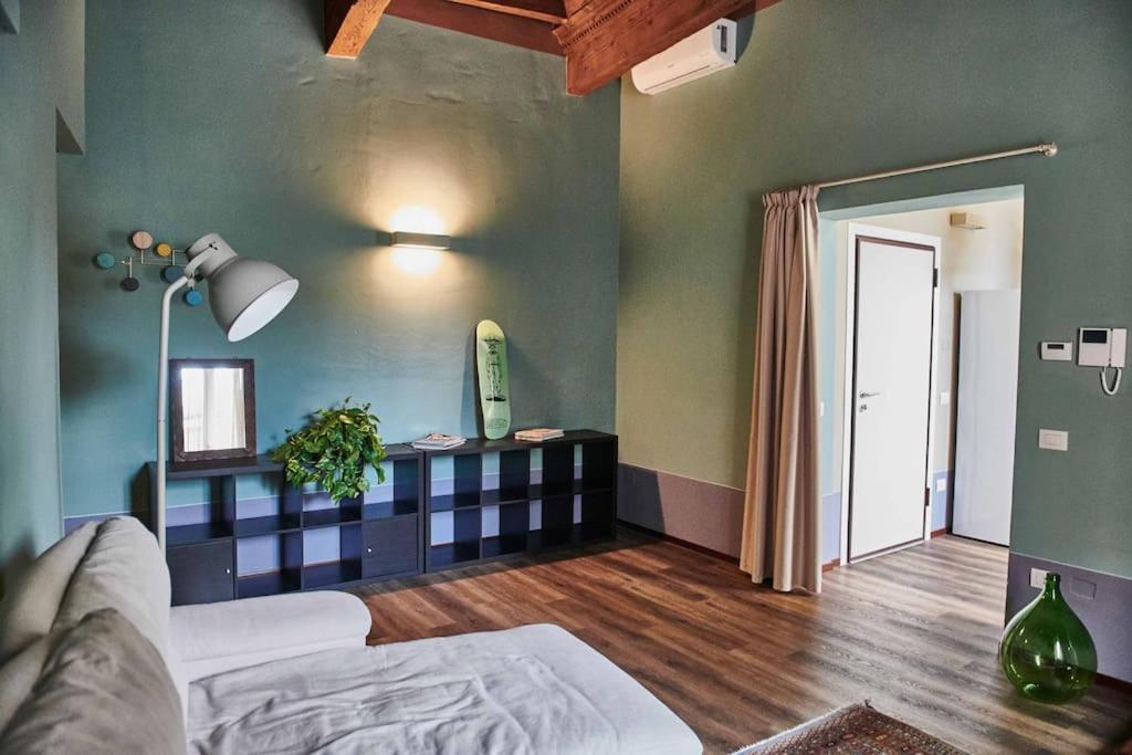 Casa Asja: Cromatismo In Centro Storico Διαμέρισμα Τσεζένα Εξωτερικό φωτογραφία