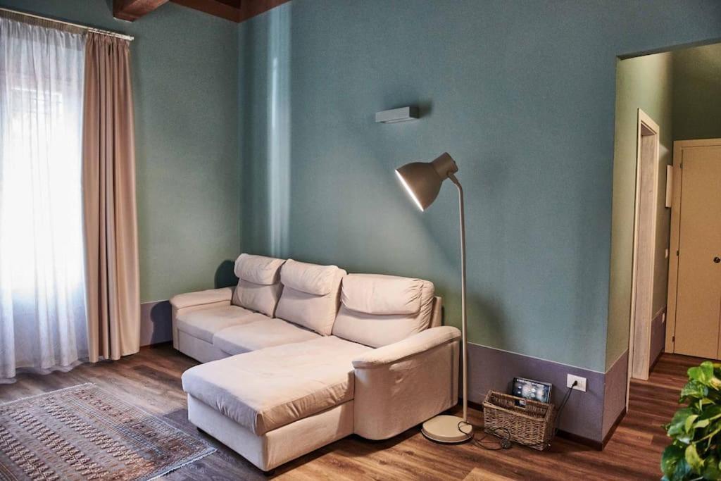 Casa Asja: Cromatismo In Centro Storico Διαμέρισμα Τσεζένα Εξωτερικό φωτογραφία