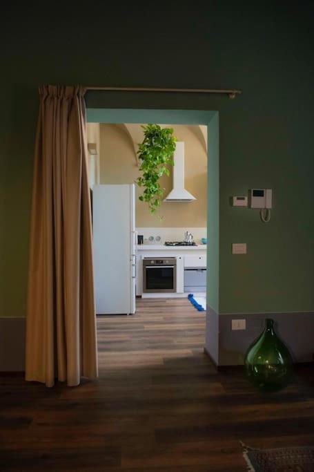 Casa Asja: Cromatismo In Centro Storico Διαμέρισμα Τσεζένα Εξωτερικό φωτογραφία